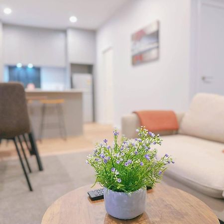 Modern & Stylish 3 Bedroom At Lowerhutt ロワー・ハット エクステリア 写真