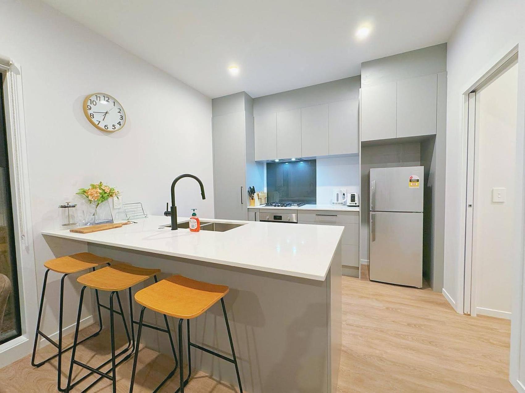 Modern & Stylish 3 Bedroom At Lowerhutt ロワー・ハット エクステリア 写真