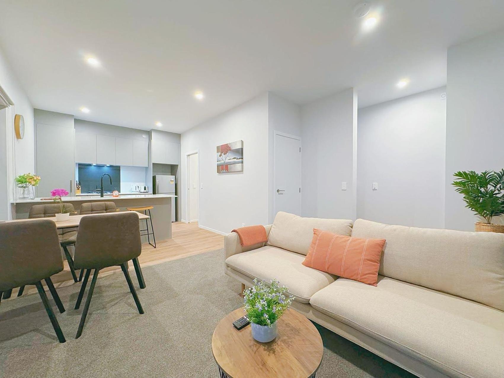 Modern & Stylish 3 Bedroom At Lowerhutt ロワー・ハット エクステリア 写真
